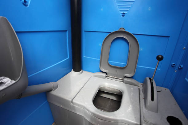 Best Luxury portable toilet rental  in Powderly, TX